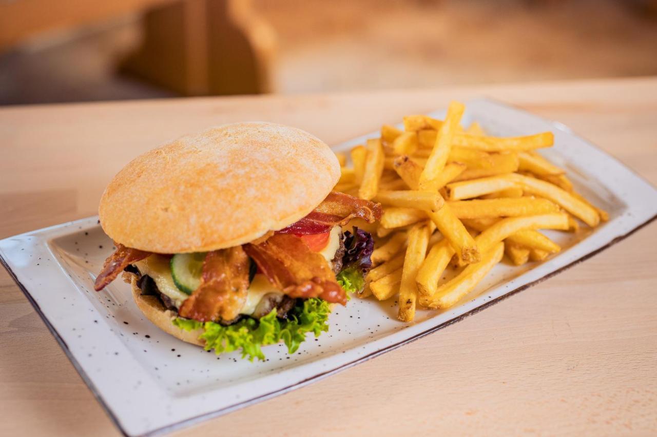 Hotel & Restaurant Becher Donzdorf Εξωτερικό φωτογραφία