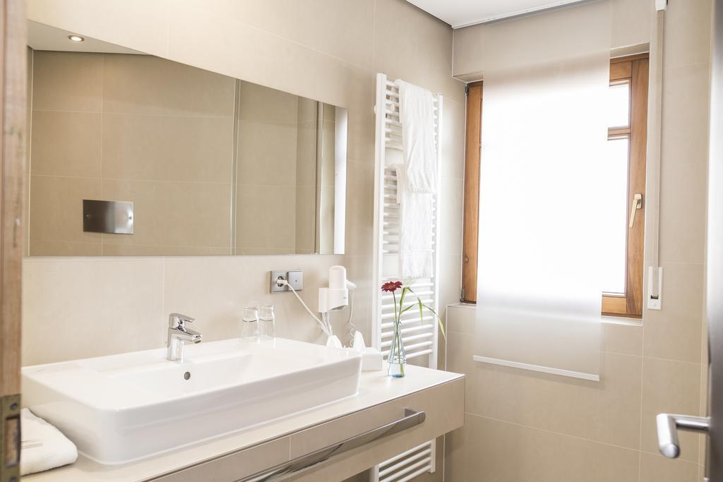 Hotel & Restaurant Becher Donzdorf Εξωτερικό φωτογραφία